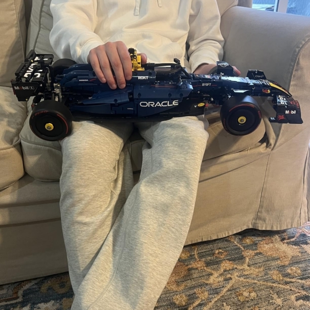 Lego Technic Racing Car - Blue, Red, Yellow - Picture 3 of 16